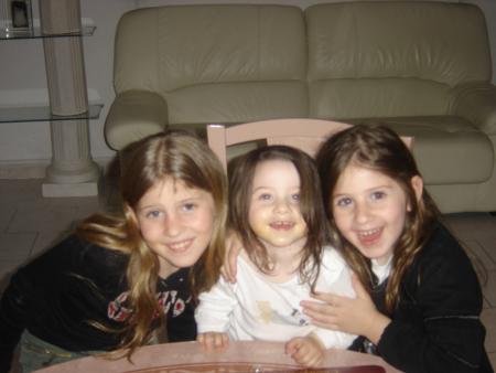 Levana, Tyffanie et Rivka